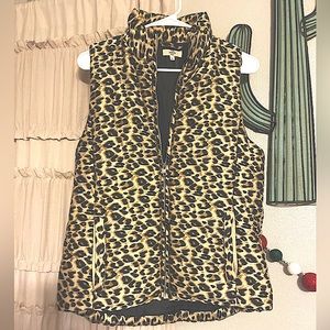 Woman’s Cheetah Print Vest Size Small